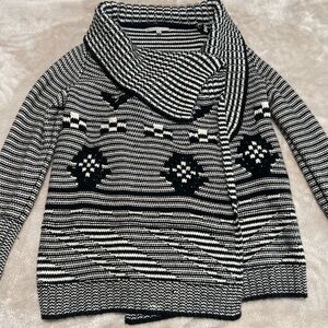 Gap Wool-Blend Knit Open Cardigan – Tribal Print Size Small (EUC) ✨